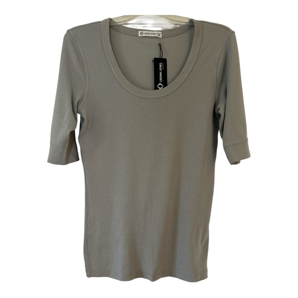 Crown Jewel scoop neck tee sz M